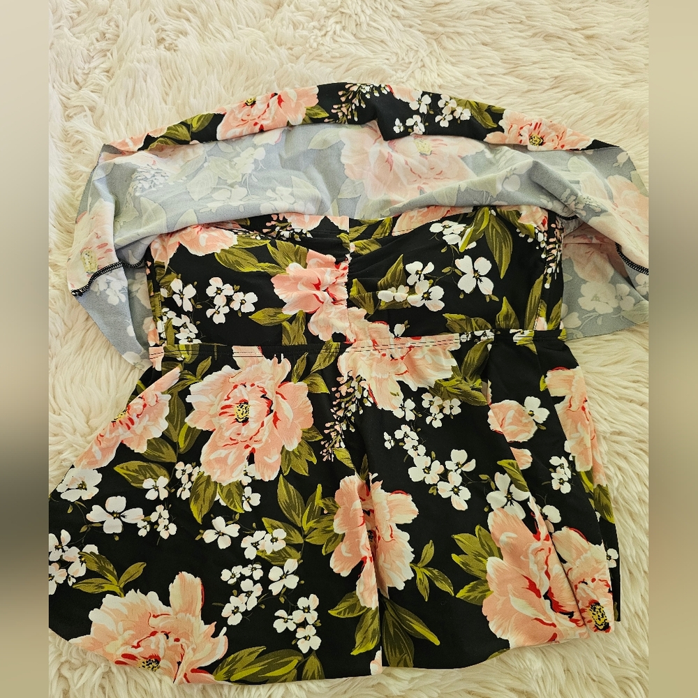 Floral Black Two-Piece Swimsuit - Picture 4 of 5